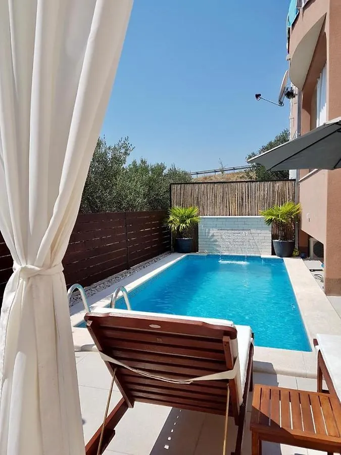 Apartmani Ana Kastela Croatia